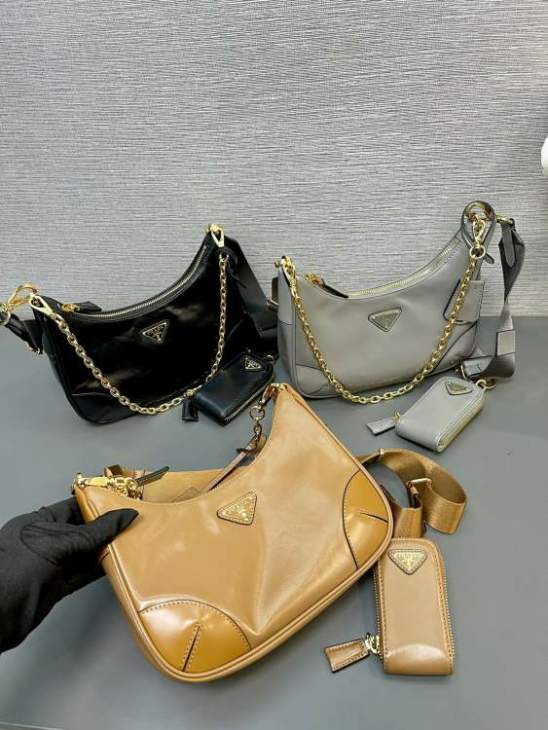 Picture of Prada Handbags _SKUfw168389860fw